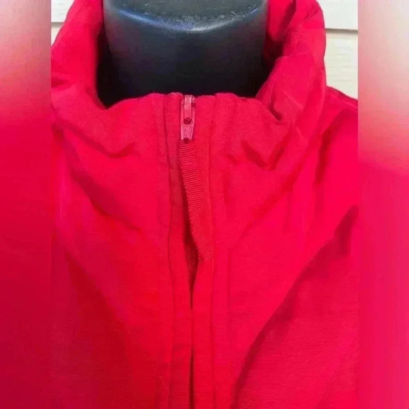 Loft women’s Red Puffer Vest, Size small front zipper beautiful strawberry red - Picture 10 of 10